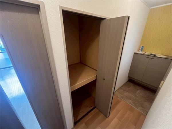メゾン辻井II 収納