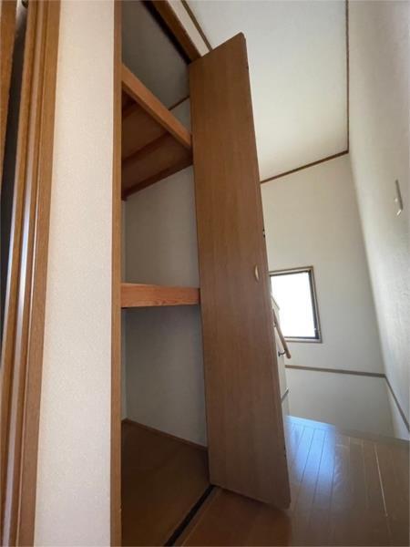 平野組メゾネット 収納