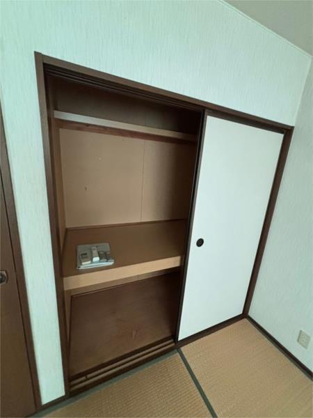 メゾン・ドールやかた 収納