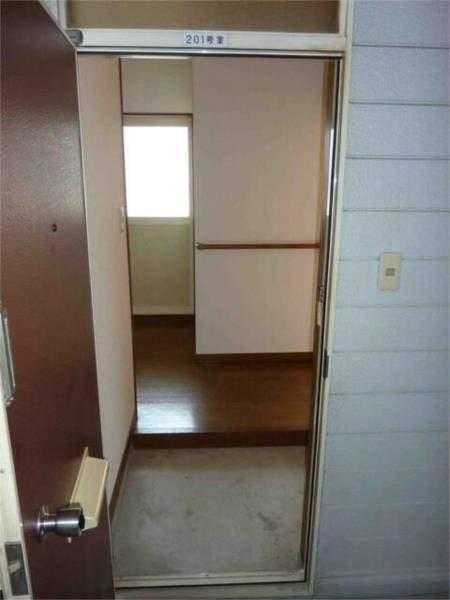 京口アパート 玄関