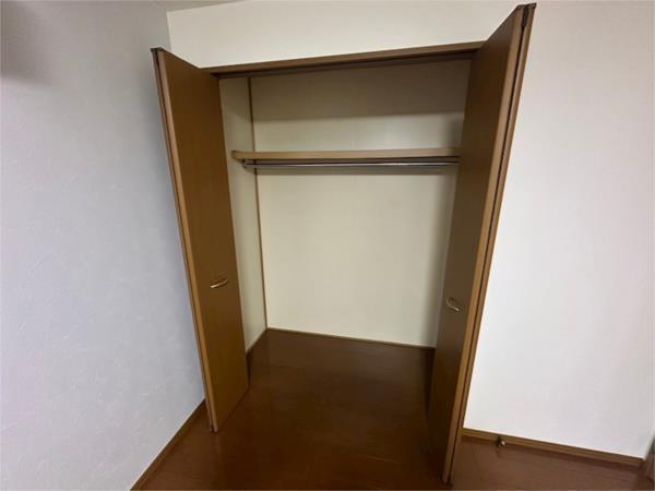 プランドール湊川 収納