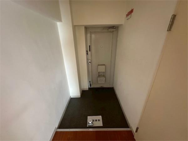 CARRONDS　鈴蘭台北町（201） 玄関