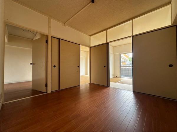 CARRONDS　鈴蘭台北町 リビング