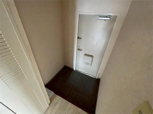 クリーンピア西二階町（正木ビル） 玄関