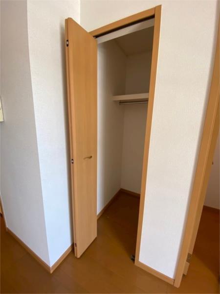 リバーサイドビラ（102） 収納