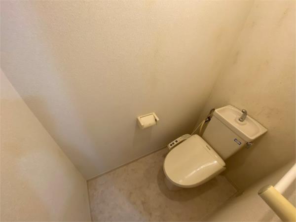 ア・カインドネス トイレ