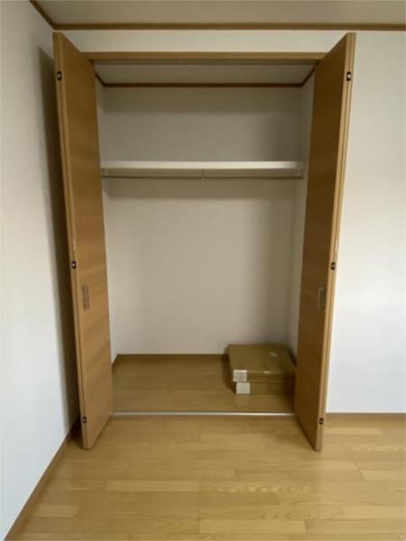 エトランス小松町Ｂ 収納