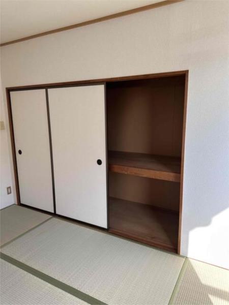 ハイツ梅ヶ枝 収納