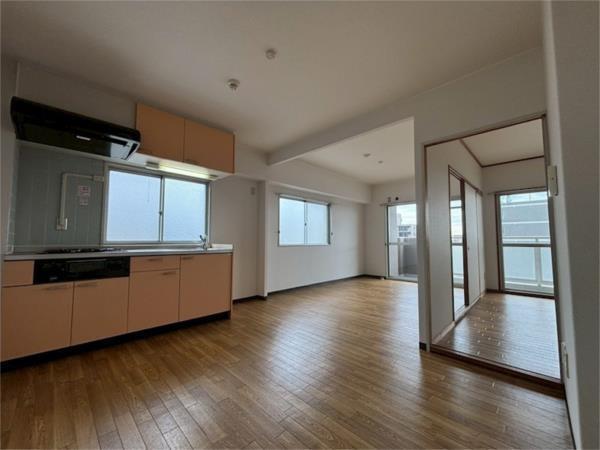 ロイヤルコーポ姫路栗山町 リビング