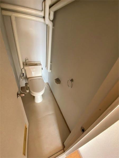 西新在家マンション トイレ