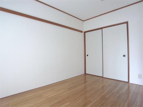 ガーネット森北町 その他