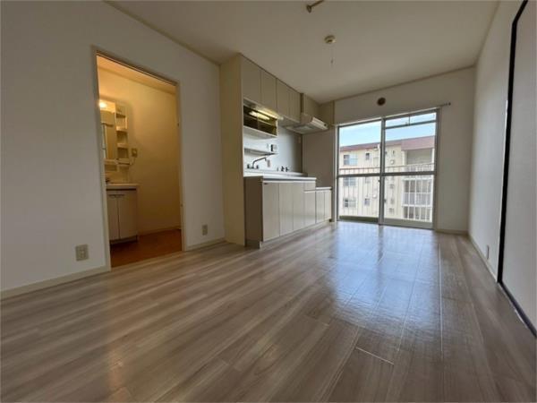 すずらん台コート（402） リビング