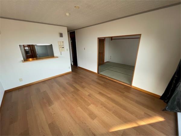 フォーシーズンズ芦屋（403） リビング