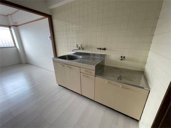 伊勢田マンション キッチン