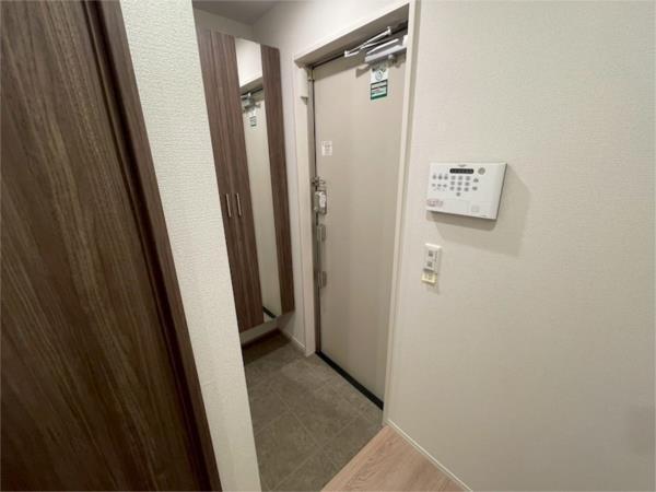 バレンティア 玄関