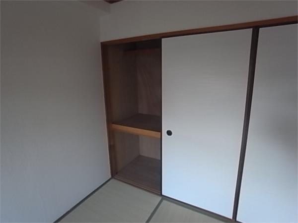 サンフローレ千代ヶ丘 収納