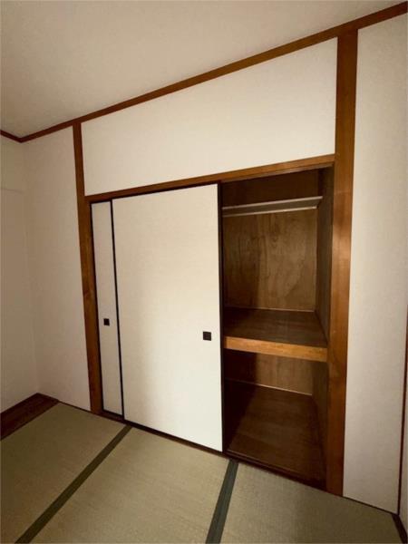 ロイヤルメゾン富士 収納
