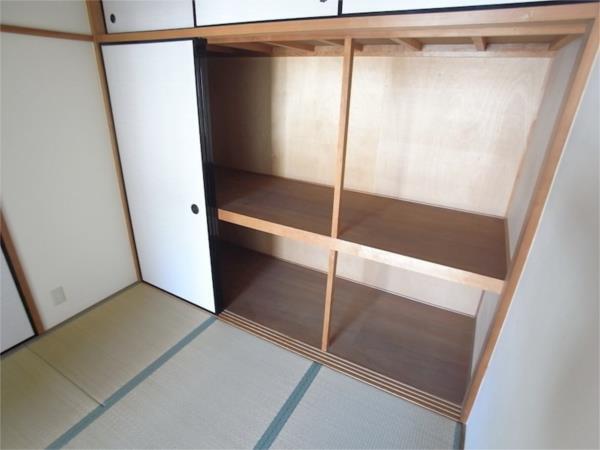 パルピアマンション 収納