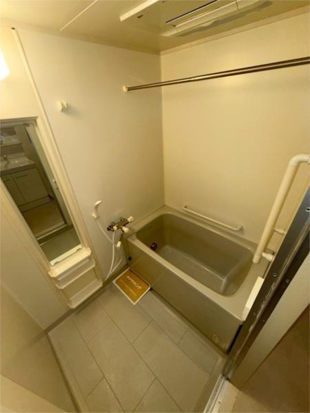 プラザハイツ二ツ屋F棟 バス／シャワー
