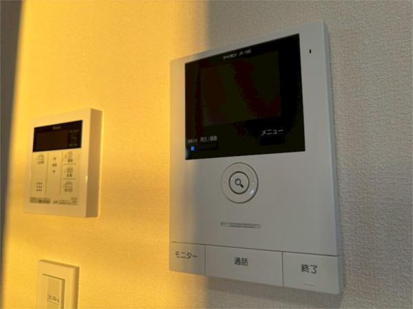 ウエスト　シェラ セキュリティ