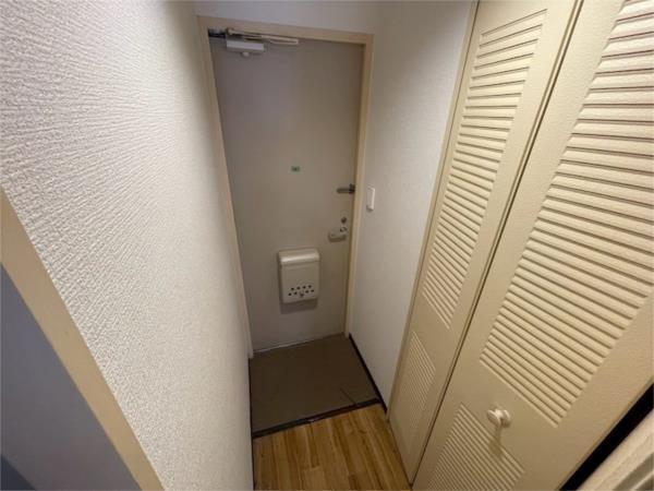 クリーンピア南大路時計台 玄関