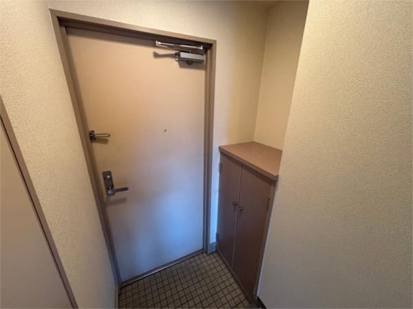 プチタウン 玄関