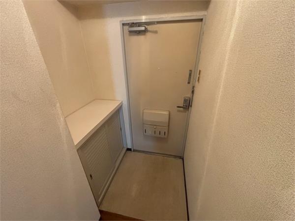 ロイヤルコーポ姫路 玄関