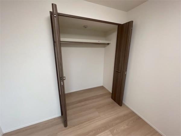 バレンティア 収納