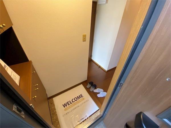 コンフォート春日 玄関