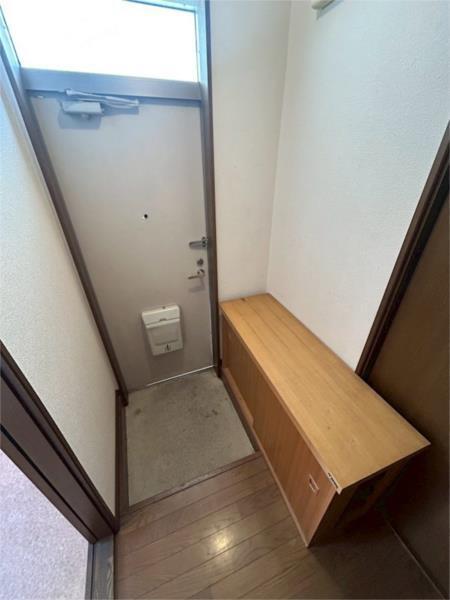 セラ西舞子V 玄関