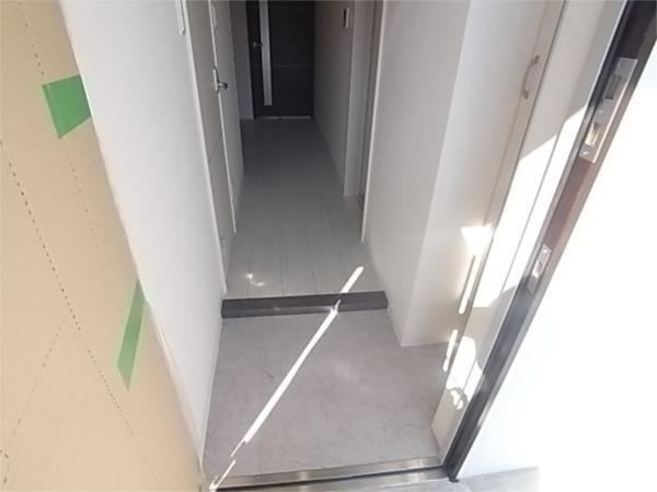 レユシール塚本（803） 玄関