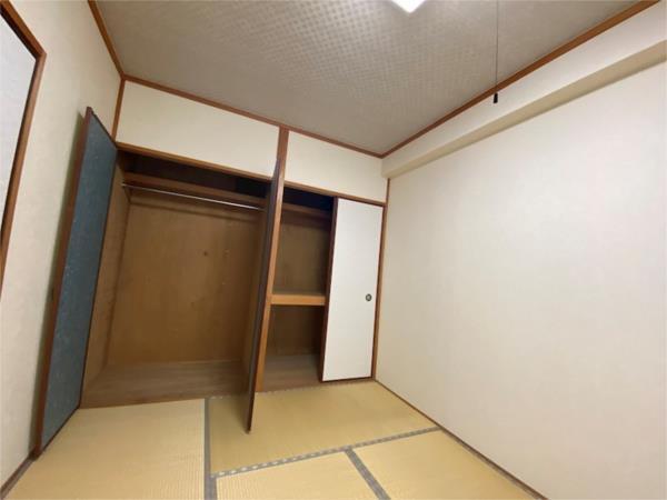 エルヴィエント花北 収納