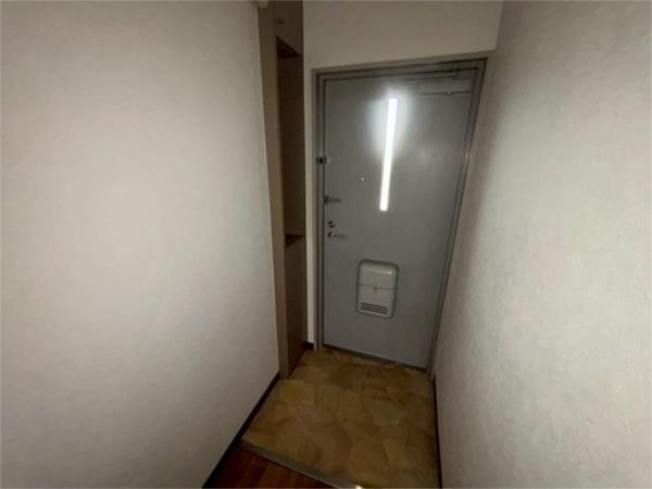 シャトレ手柄 玄関