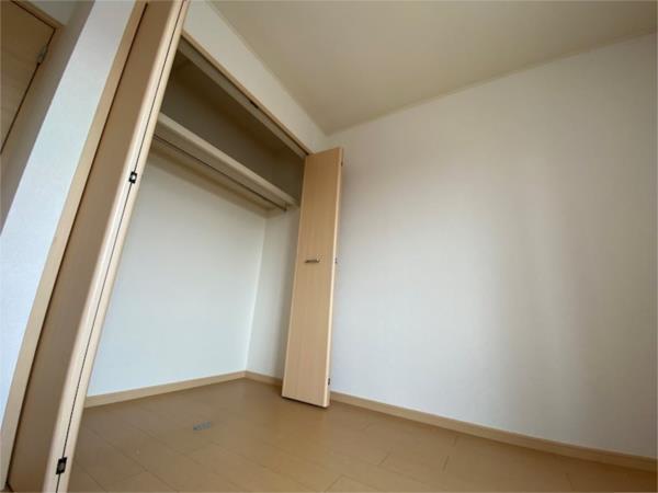 ワイズ　コンブリオIV 収納