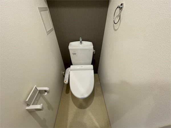 プレサンスみなと元町駅前 トイレ