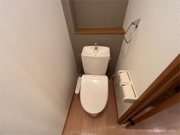 メゾン　ハイバレー トイレ