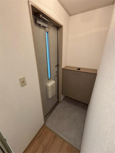 グランドール谷田川 玄関