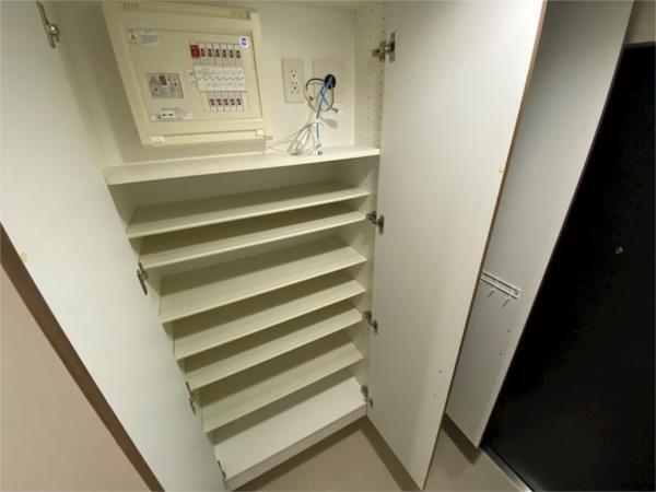 ワコーレシティ神戸三宮 収納