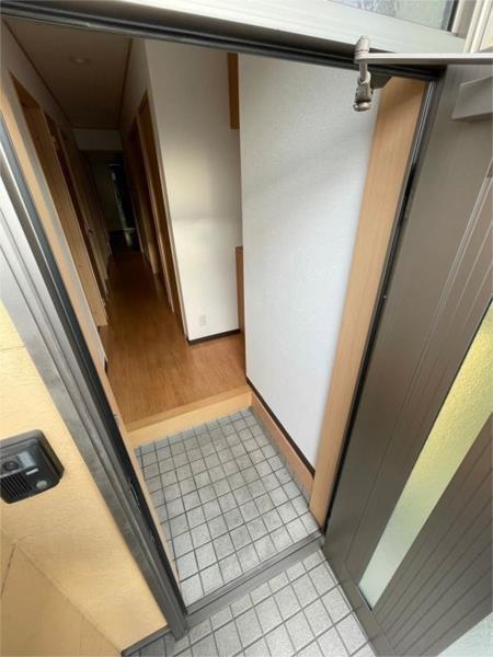 スカイルームI 玄関