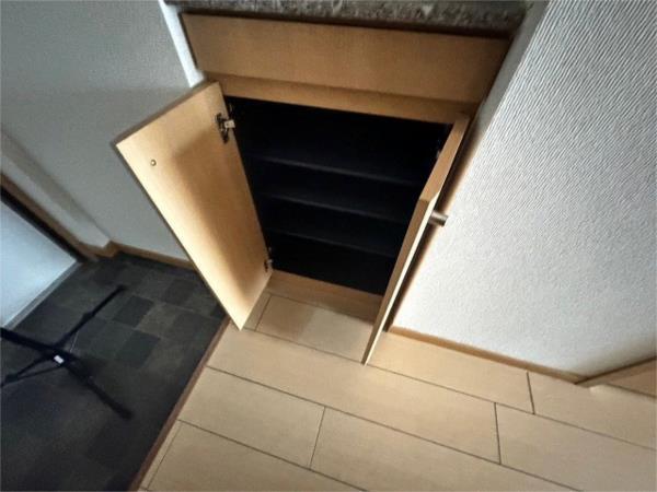 アルヴェアーレ 玄関
