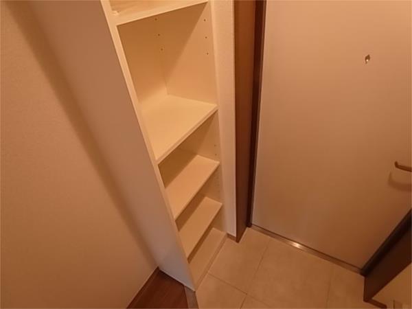 クレアール神戸 玄関