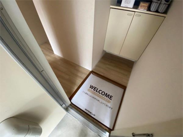 シャトー大半田I棟 玄関