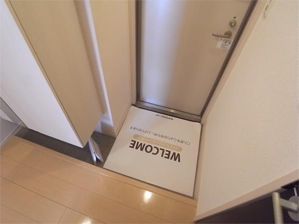 セジュール町坪 玄関