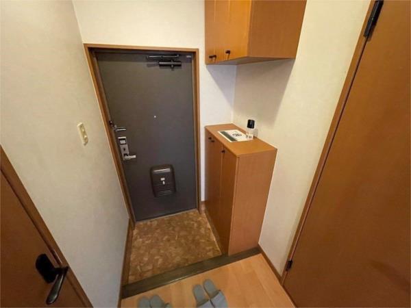 レインボーヒルズ 玄関
