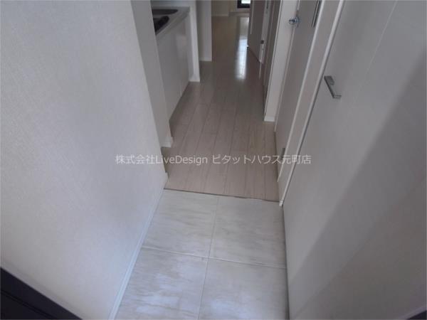S-RESIDENCE神戸元町 玄関