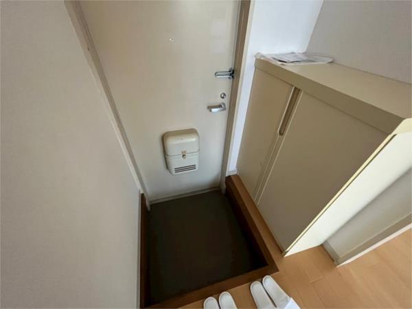 ハイツサンフラワー 玄関
