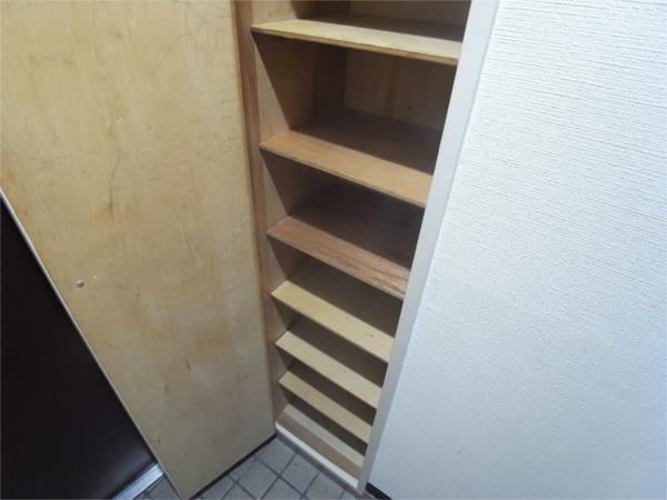 ディアコート岡畑 玄関