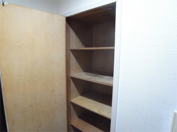 ディアコート岡畑 収納