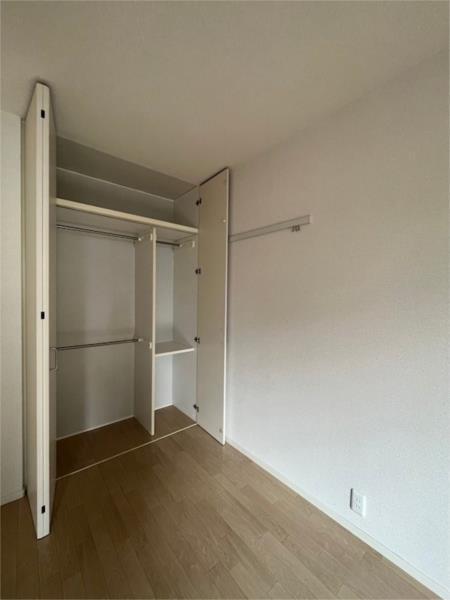 メゾン　ビオラ 収納