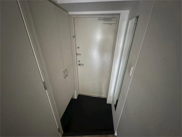セレニテ神戸ミラクノール 玄関